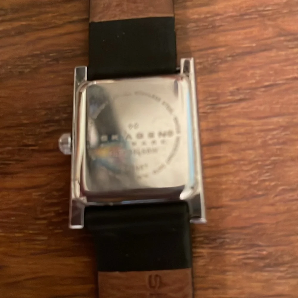 Ladies Watch - Picture 5 of 7